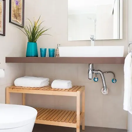 Beautiful In Historic Alfama דירה ליסבון